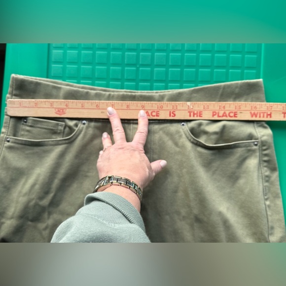 Levi Strauss, Signature Gold, Totally Shaping Pull-on Skinny Jean, Olive - Picture 11 of 11